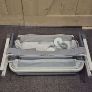 Neobaby Lunah co-sleeper ingeklapt